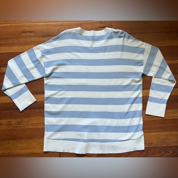 Striped Pocket Tunic Sweater - Picture 7 of 7